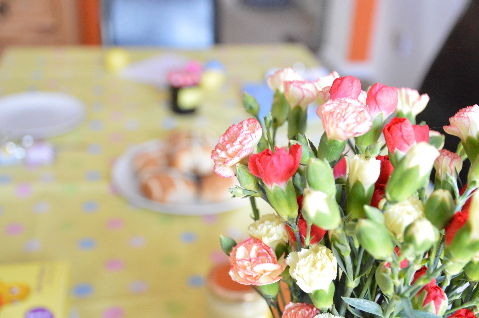 Easter table