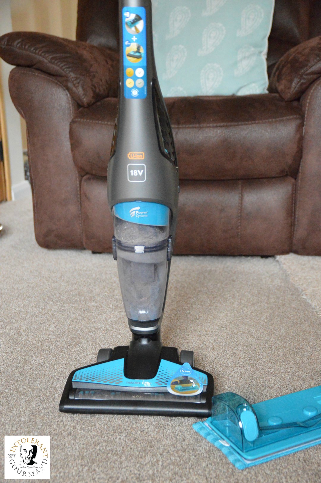 2 in 1 vacuum mop v1