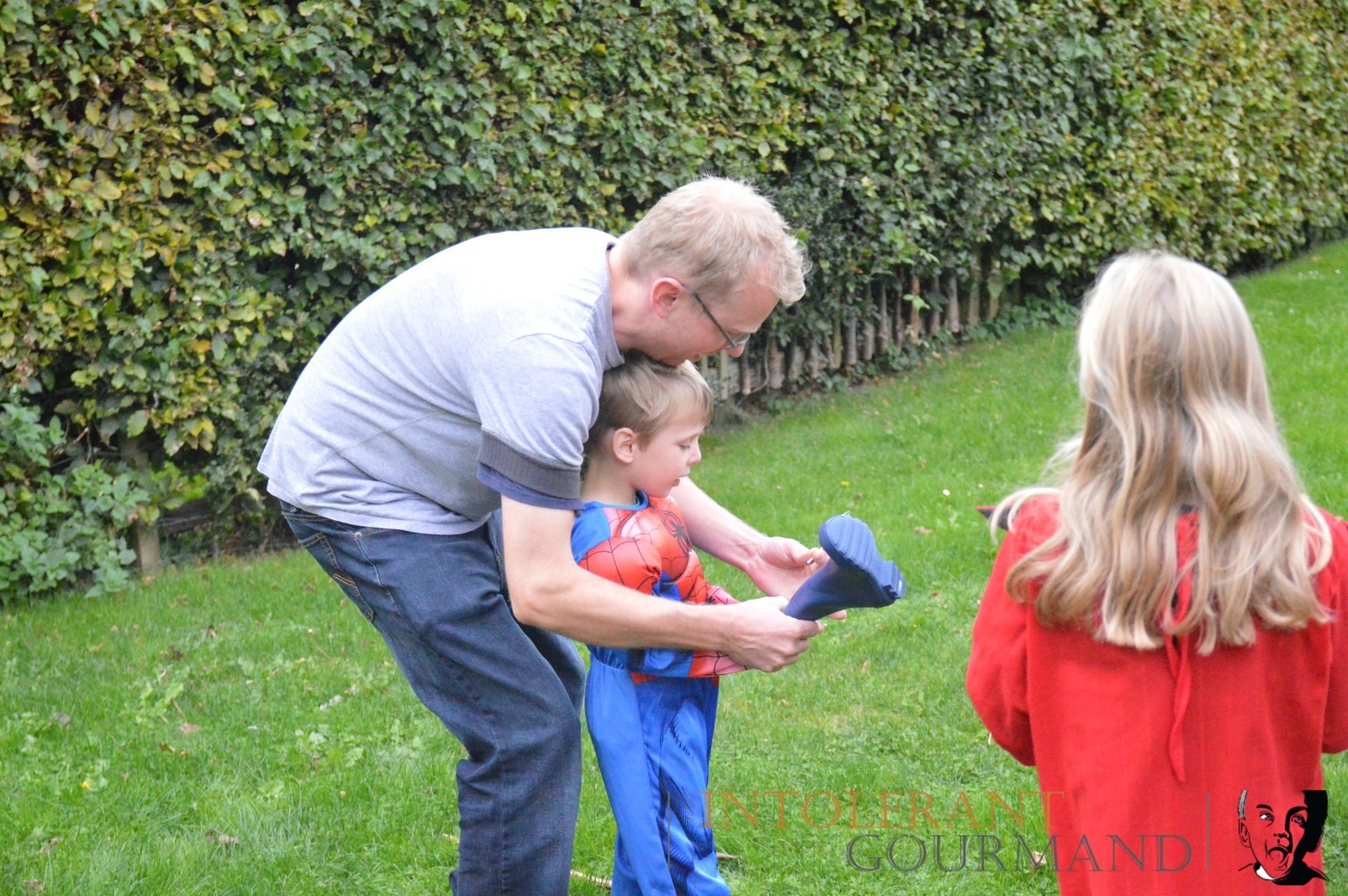 Callum 5th birthday spiderman party - freefrom, allergies, safe, welly wanging! www.intolerantgourmand.com