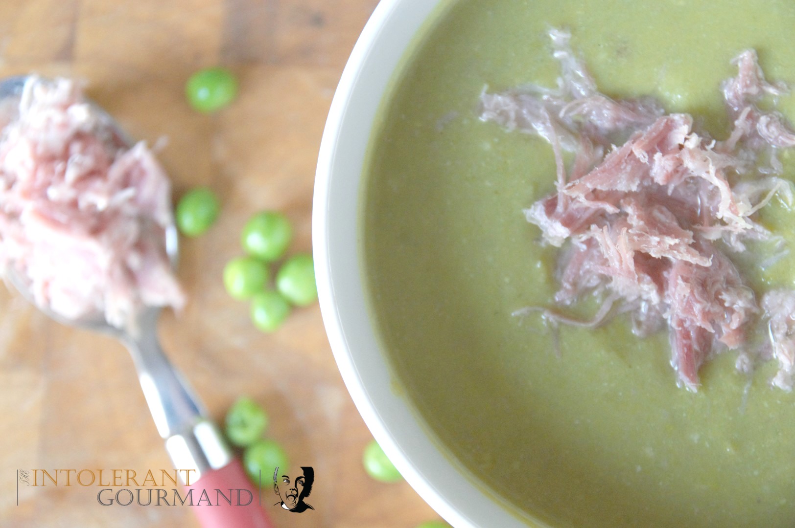 Green veg soup - naturally gluten-free, packed full of vitamins and nutrients, delicious and simple to make! Perfect for lunch or light dinner! www.intolerantgourmand.com